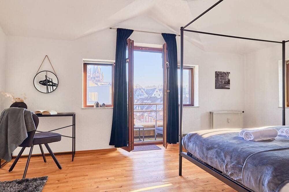 Ganze Wohnung, Traumferienwohnung Domblick in Limburg, Lahntal