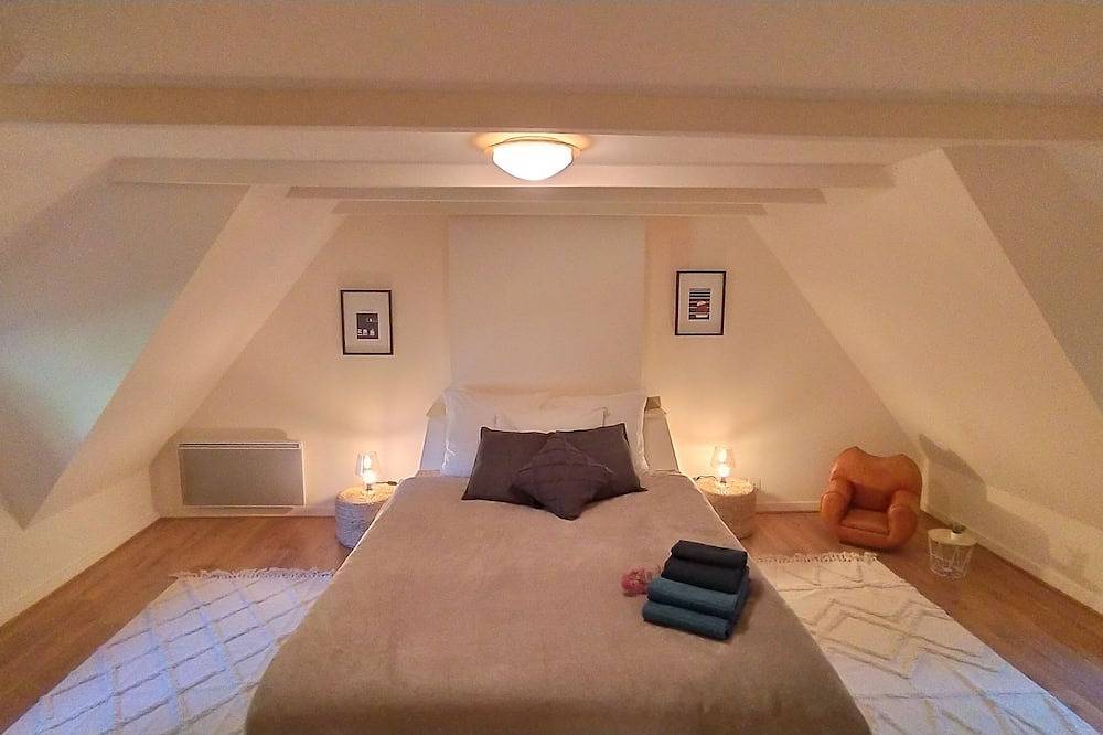 Le Baluchon-Chaumière d'exception en bord de mer in Le Cabellou, Concarneau