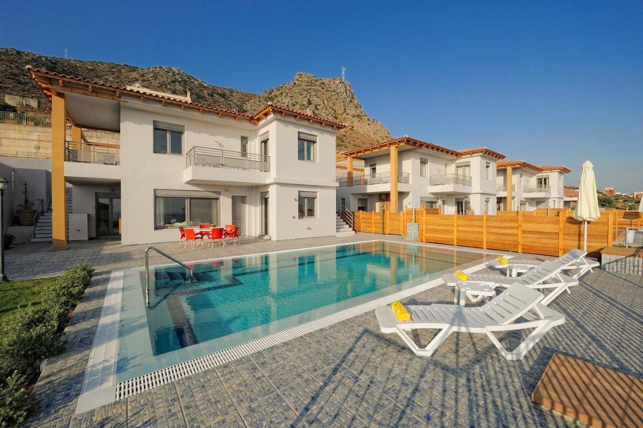 Danae Villas in Koutouloufari, Iraklio-Heraklio region