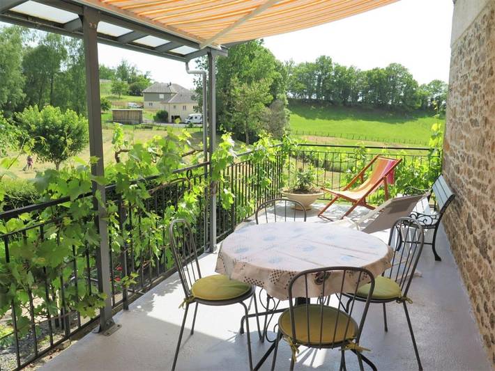 Location de vacances pour 4 personnes, avec terrasse à Lascaux
