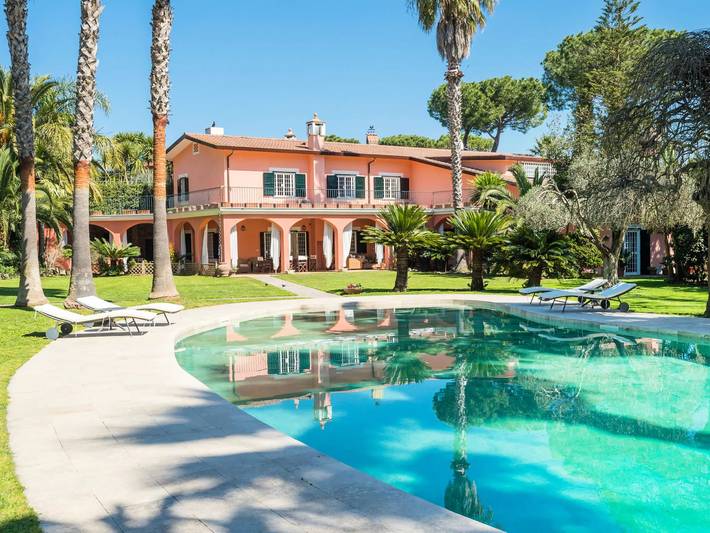 Villa per 8 persone, con giardino e piscina a Roma