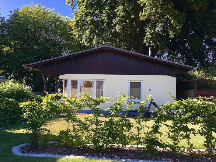 Ferienwohnung für 3 Personen, mit Terrasse und Garten