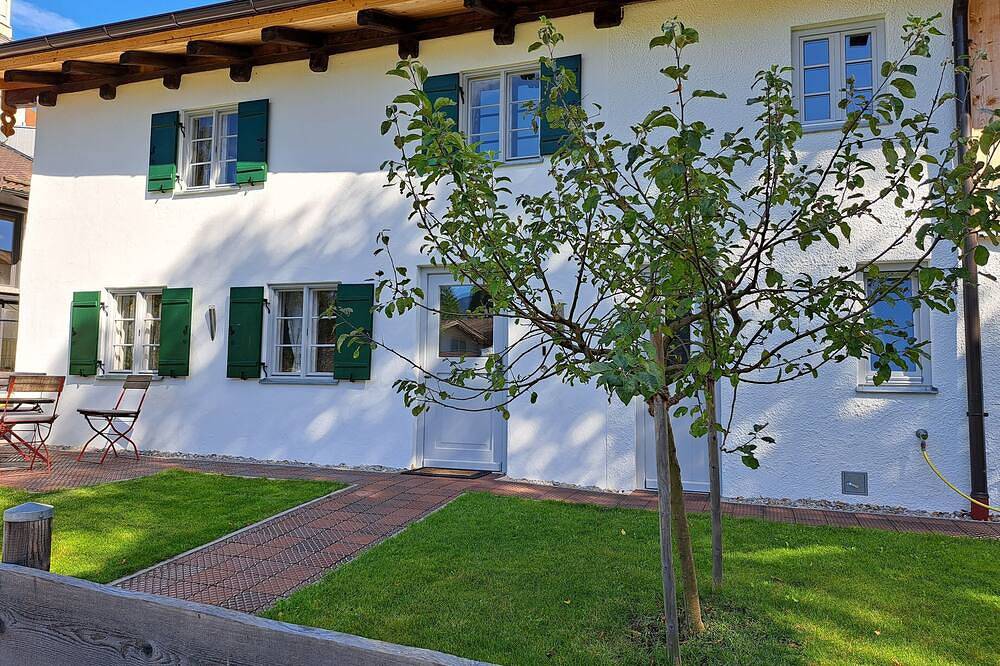 Ganze Wohnung, \"Apfelgrün\" holiday apartment, romantic holiday in a listed building in Oberammergau, Bayerische Alpen