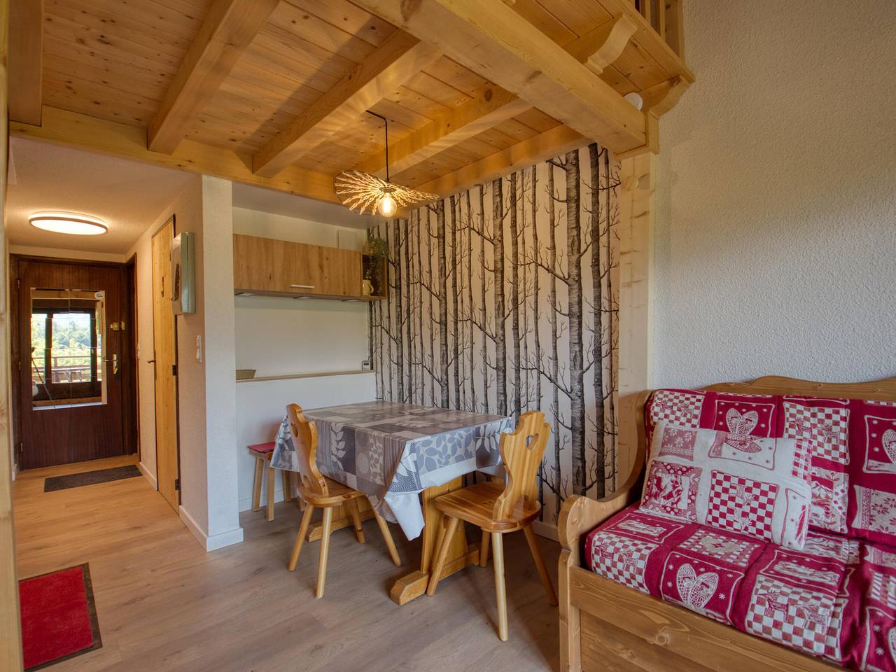 Apartamento entero, Dúplex renovado en Morillon, cerca de telecabina, 4 pers, balcón, Wi-Fi, aparcamiento in Station de Morillon, Grand Massif