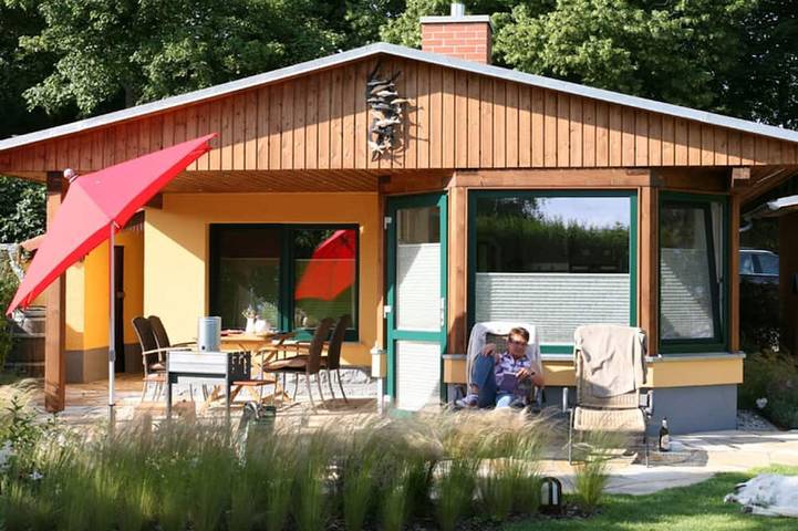 Ferienhaus für 4 Personen, mit Garten in Neukalen