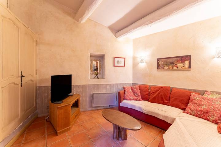 Maison provençale « Le Patio » – 2 chambres, terrasse privée, piscine et jardin à Velleron in Velleron, Vaucluse