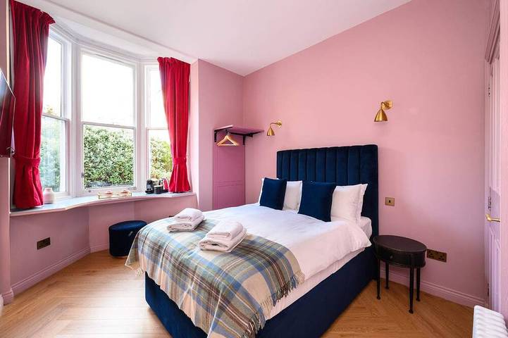 Holiday home for 2 people in Edinburgh