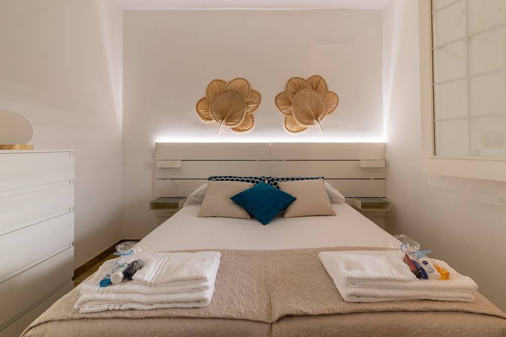 Villa surrounded by greenery 200mt from the sea, with large outdoor spaces in Casuzze, Santa Croce Camerina