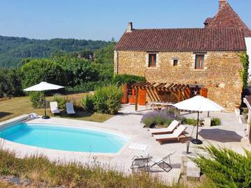 Gîte pour 6 personnes, avec piscine à Calès