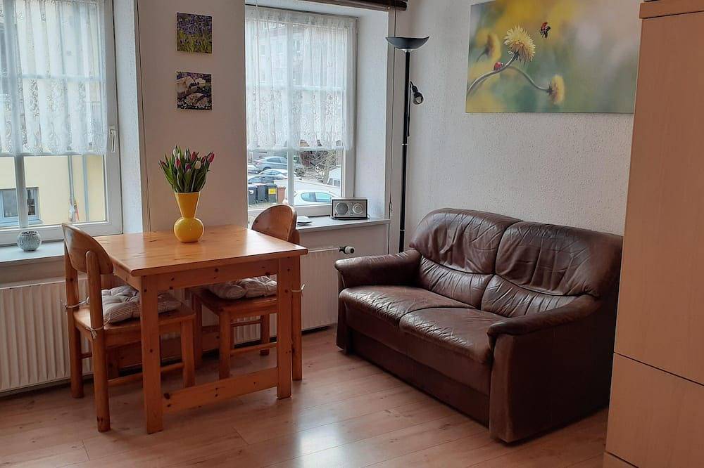 Apartamento entero, Apartamento de 1 habitación 1 en 1. arriba in Lübeck, Bahía de Lübeck