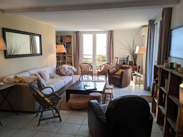 Location de vacances pour 10 personnes, avec vue et jardin, animaux acceptés à Saint-Bernard - 2