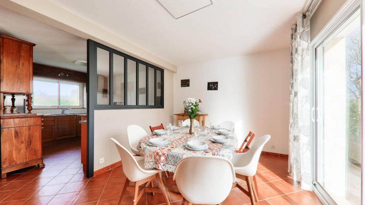 Apartamento vacacional entero, Ferienwohnung für 8 Personen (125 m²) in Le Tour-du-Parc in Le Tour-du-Parc, Côte des Mégalithes