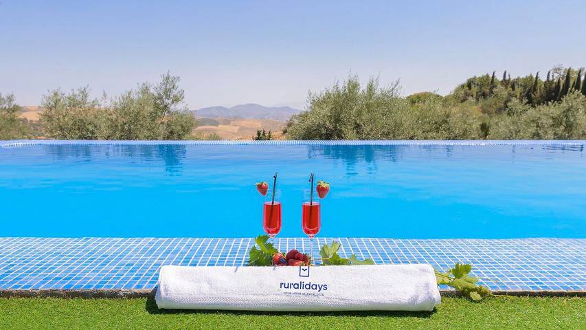 Location de vacances pour 6 personnes, avec piscine à Antequera