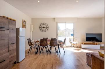 Gîte pour 8 personnes, avec balcon à Le Cellier