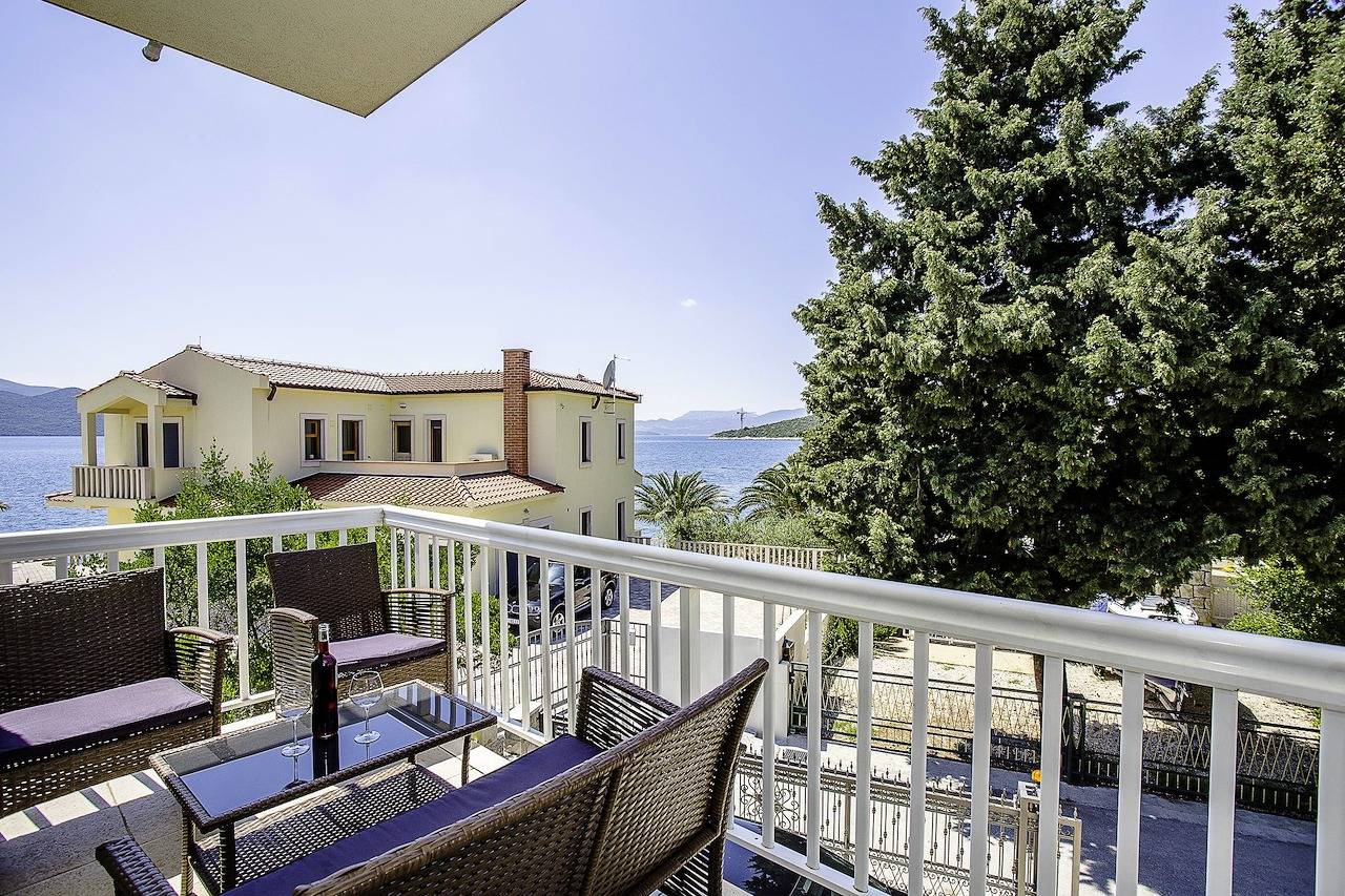 Ganze Wohnung, Ferienwohnung Krsticevic A2 - direkt am Strand in Klek, Dubrovnik-Neretva