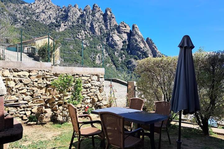 Chalet jardin entre randonnée maquis baignade in Poggiolo, Parc naturel régional de Corse