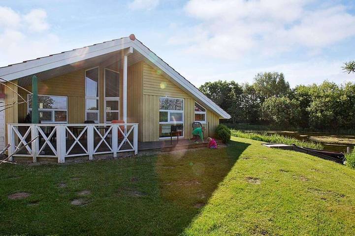 Luxus-Ferienhaus für 12 Personen, mit Whirlpool und Garten sowie Terrasse und Sauna