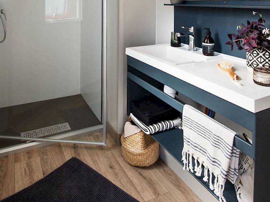 Tour Opérateur sur le Camping La Pierre Verte - Mobilheim 6 personen - Mimosa tv in Frejus, Draguignan Region