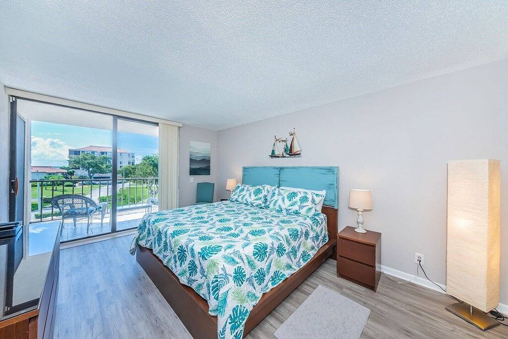 Apartment for 2 Guests in Isla del Sol, St. Petersburg (FL)