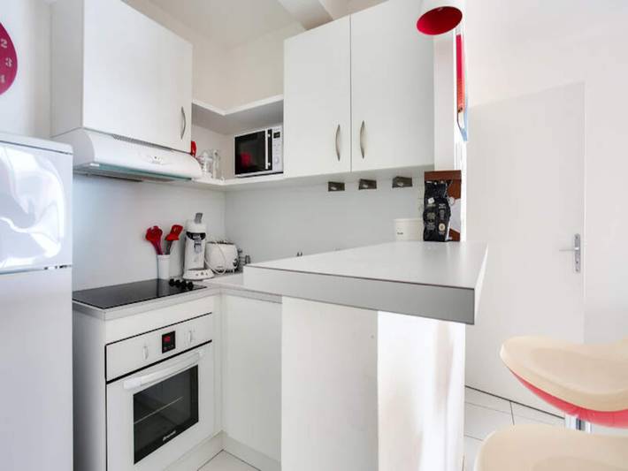 Gîte pour 4 personnes, avec jardin, adapté aux familles dans Caroual - 3