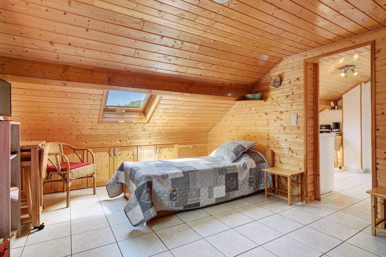 Chambre d’hôtes « La Rossinière » avec vue montagne, terrasse privée et Wi-Fi in Engins, Parc naturel régional du Vercors