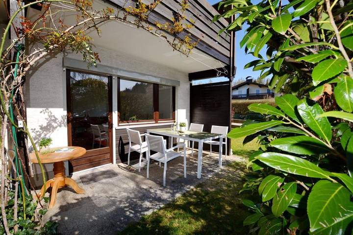 Ferienwohnung für 3 Personen, mit Sauna und Terrasse in Grabenstätt