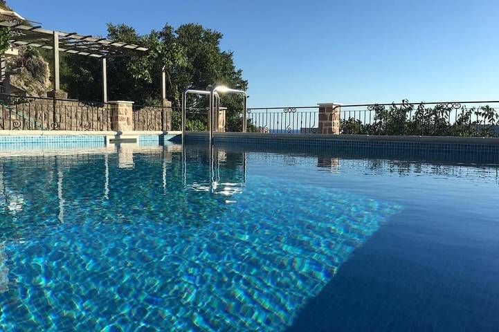 Villa pour 8 personnes, avec jardin - 1
