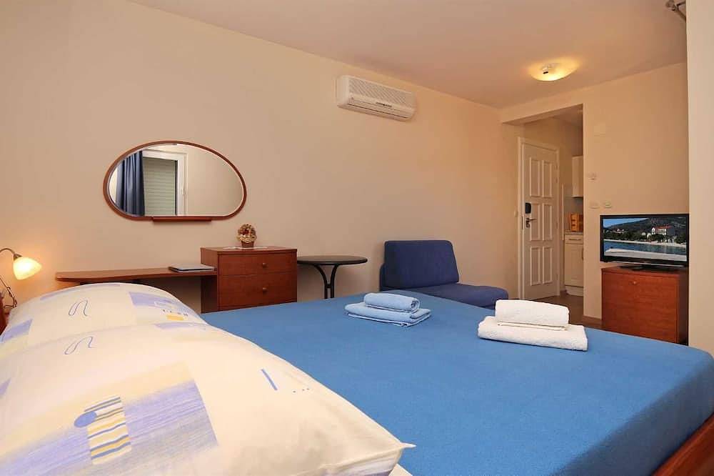 Entire apartment, Side Wiev Apartment No 36 in Drvenik, Makarska Riviera