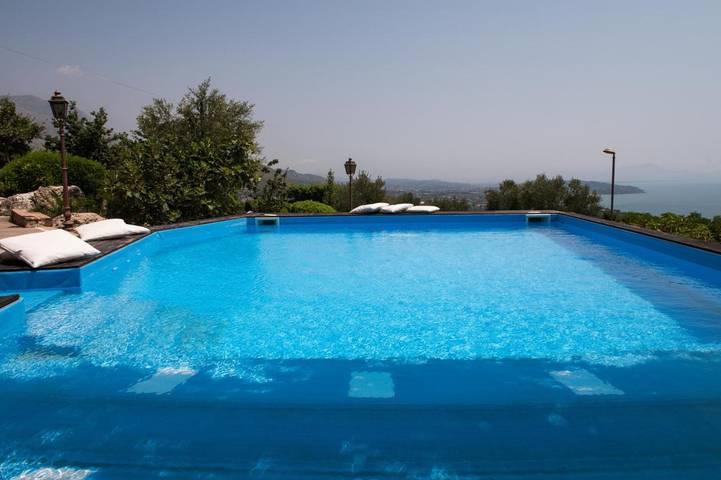 Maison d’hôte pour 2 personnes, avec Balcon et Terrasse ainsi que Jacuzzi et Jardin à Formia