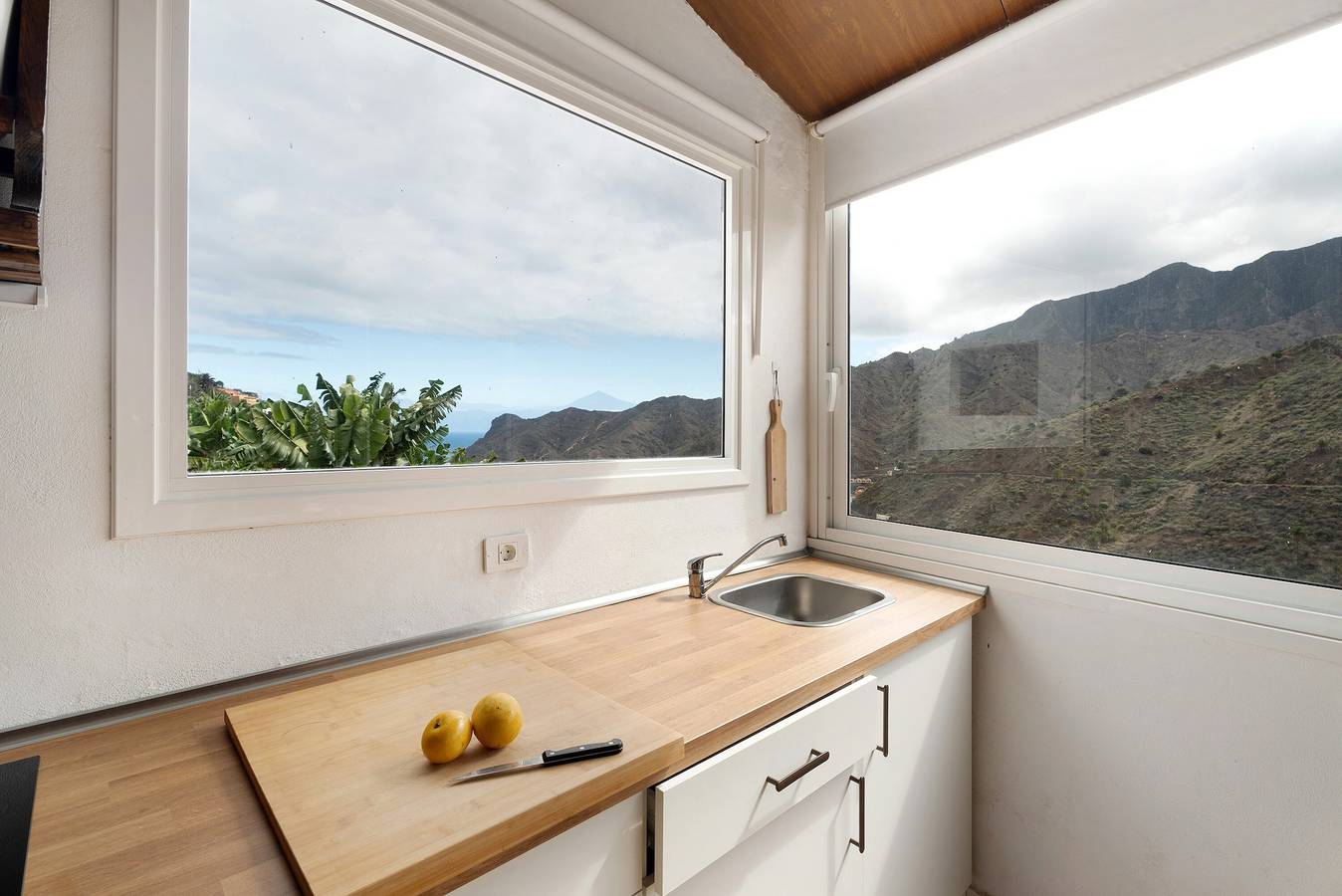 Casa de vacaciones "Tajaraste 2" con vistas al mar y a la montaña, terrazas privadas y Wi-Fi in El Tabaibal, Hermigua