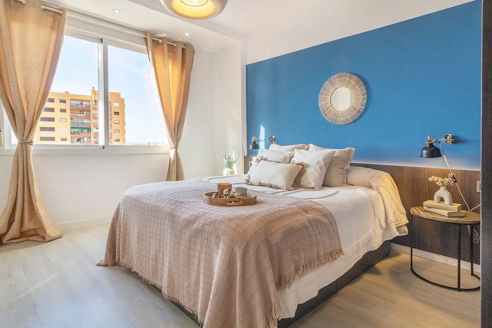Appartamento intero, 2 bedroom apartment with terrace and sea views in Roquetas de Mar, Costa de Almeria