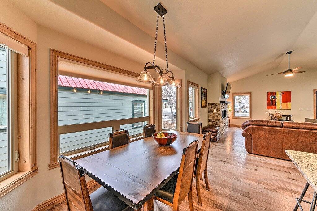 Buena Vista Home mit zentraler Klimaanlage, 1 Block zur Main St in Buena Vista, Chaffee County