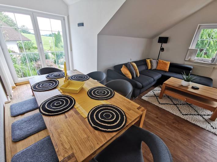 Ferienwohnung für 3 Personen, mit Garten und Ausblick, kinderfreundlich