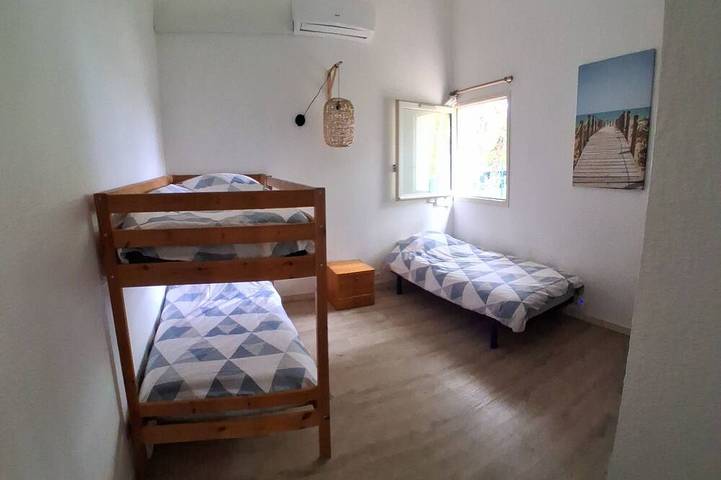Location de vacances pour 7 personnes, avec terrasse ainsi que piscine et jardin à Gaujac - 2