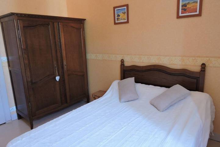 Gîte pour 4 personnes, avec jardin à Ustou - 2