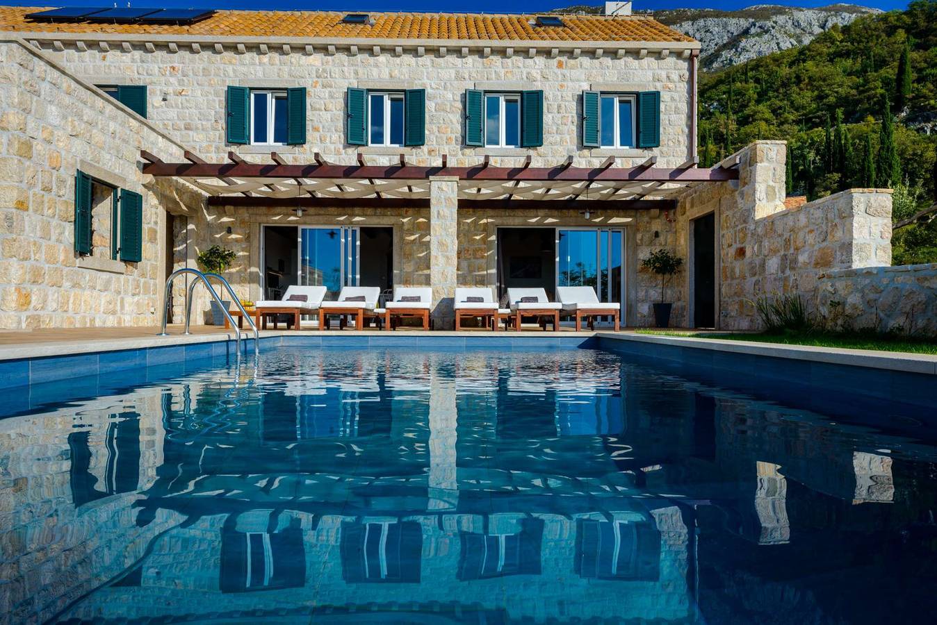 Villa Panoramic View- autentica villa con piscina per sei persone in Canali, Dubrovnik-Neretva