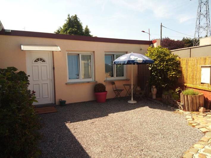 Gîte pour 2 personnes, avec Terrasse et Vue dans Beuvrages