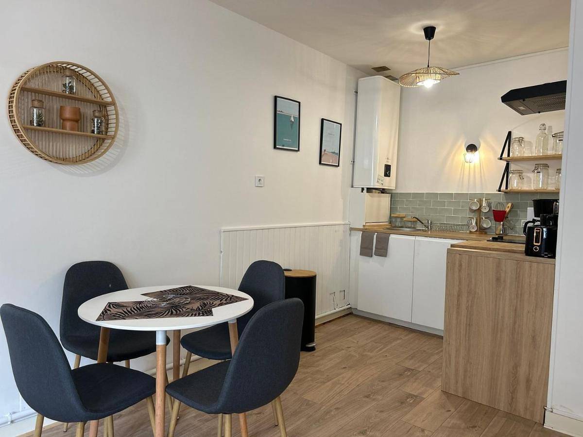 Appartement entier, Les Carmélites : central à 5 min à pied de la Gare in Poitiers, Vienne (France)