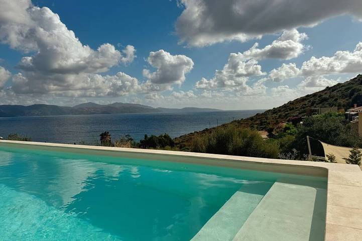 Villa pour 8 personnes, avec piscine, animaux acceptés dans Sagone