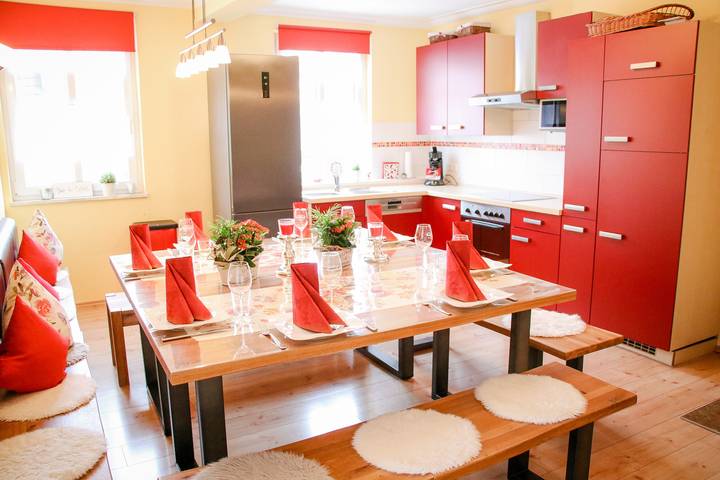 Ferienwohnung für 14 Personen, mit Garten, kinderfreundlich in Schwäbische Alb