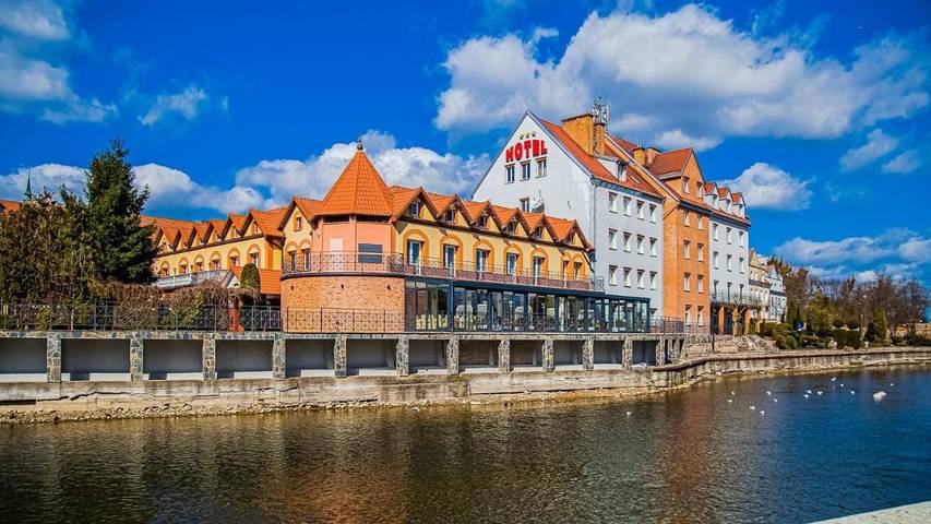 Hotel dla 10 osób, z Balkon i Taras oraz Ogród i Sauna w Pisz