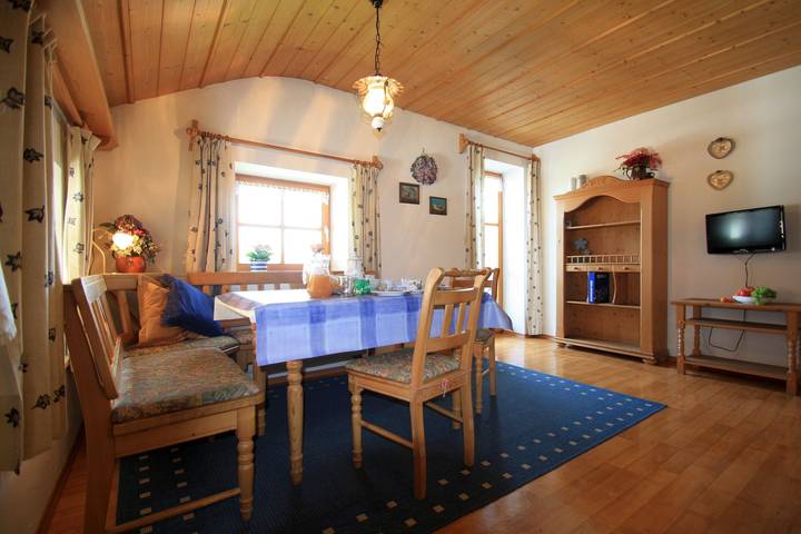 Ganze Ferienwohnung, Beim Wagner - Ferienwohnung 1 "Hortensie" in Nußdorf, Chiemsee