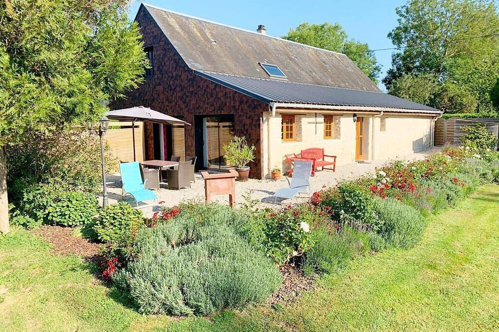 Escondite natural en St Germain du Pert in Saint-Benoît-de-l'Aure, Región de Bayeux