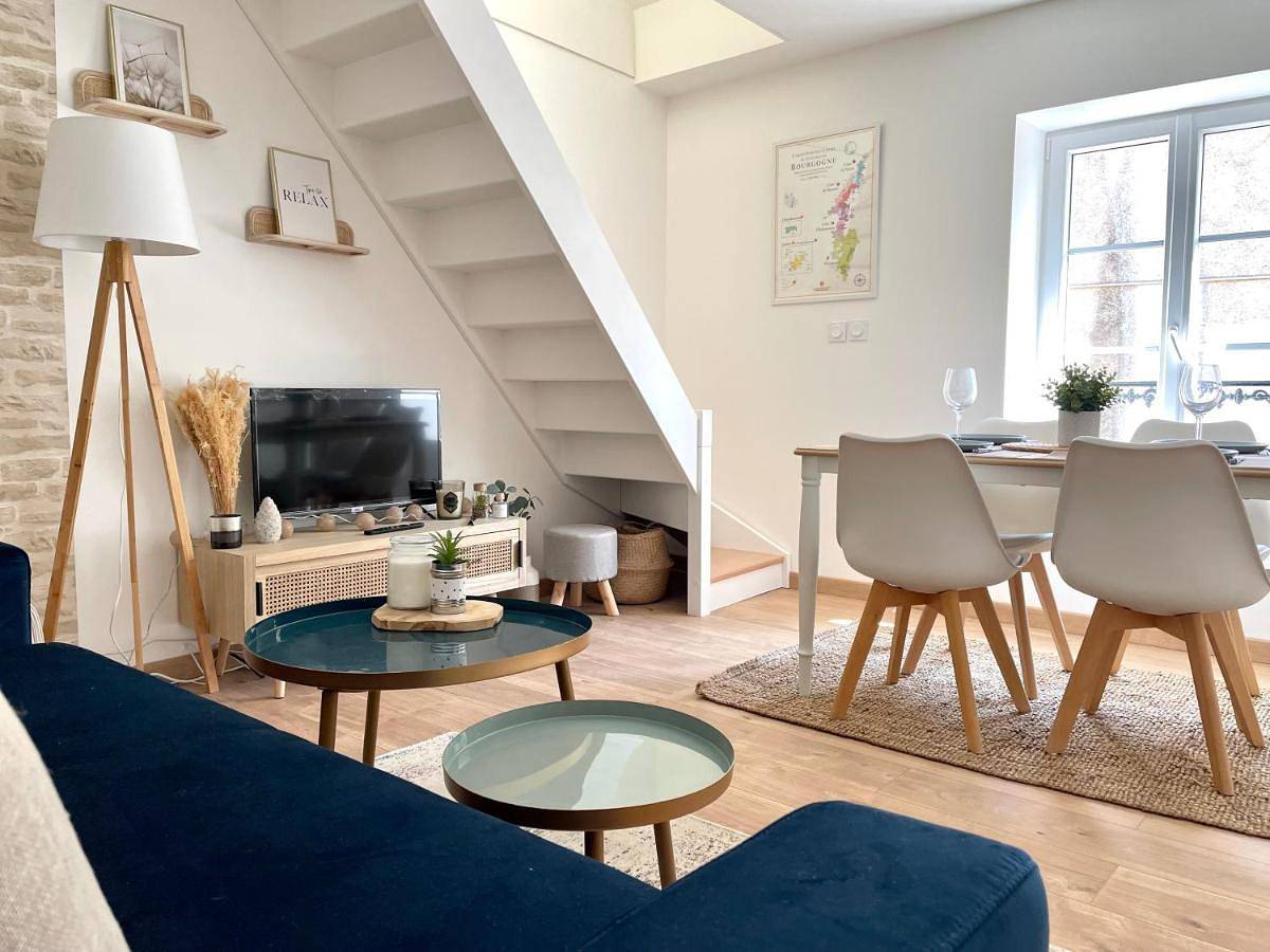 Appartement entier, One-Bedroom Apartment in Gevrey-Chambertin, Région de Dijon