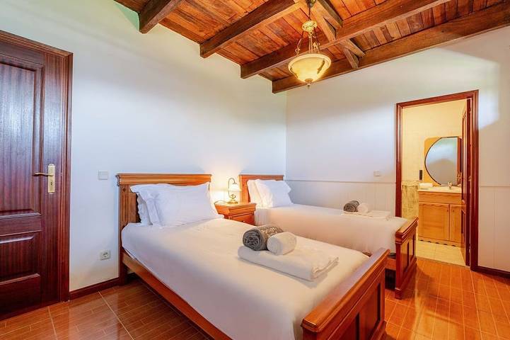 Location de vacances pour 14 personnes, avec jardin ainsi que balcon et piscine dans Barroselas - 3