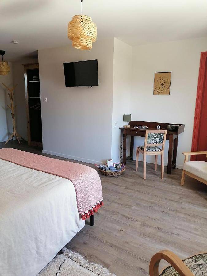 Location de vacances pour 3 personnes, avec vue ainsi que terrasse et jardin à Saint-Jacques-d'Ambur - 4