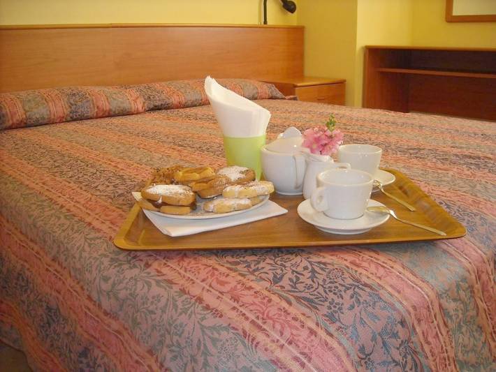 Maison d’hôte pour 2 personnes, avec jardin et terrasse à Roddino
