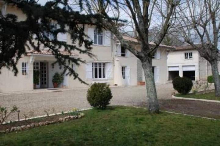 Location de vacances pour 6 personnes, avec Jardin à Saint-Caprais-de-Bordeaux