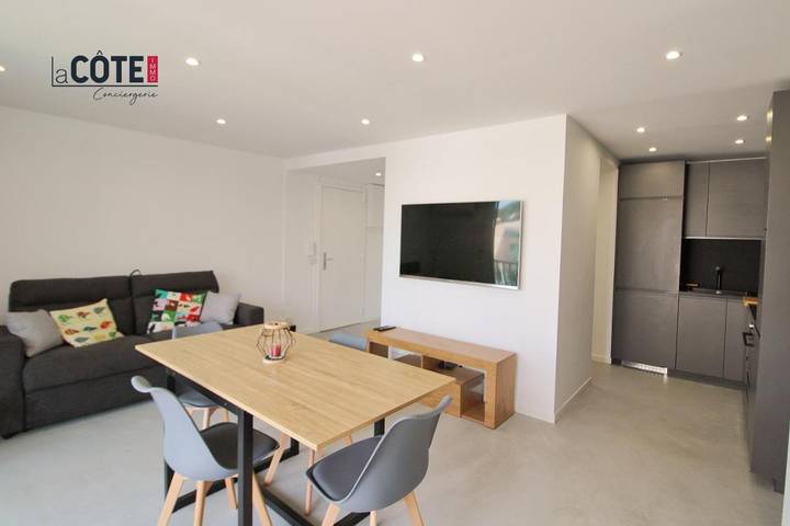 Gîte pour 4 personnes, avec terrasse dans Port De Carry - 2