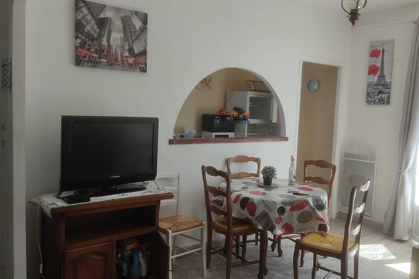Appartement entier, Cocon très calme proche du centre historique in Fréjus, Côte méditerranéenne (France)